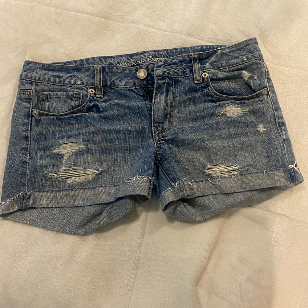Women’s size 8 American Eagle shorts